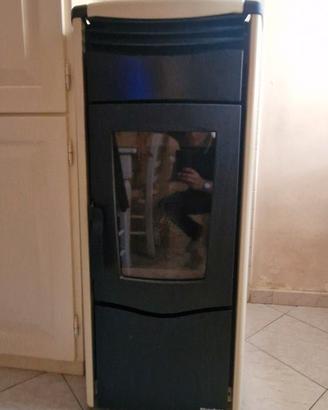 Thermo stufa pellet exaflame Melinda idrosteel 2.0