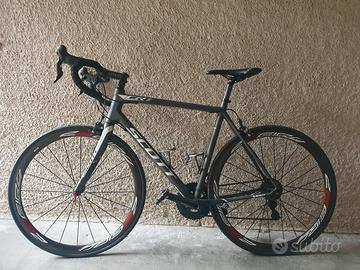 bici corsa SCOTT carbonio