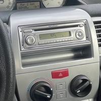 autoradio lancia ypsilon