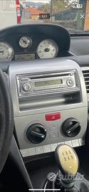 autoradio lancia ypsilon
