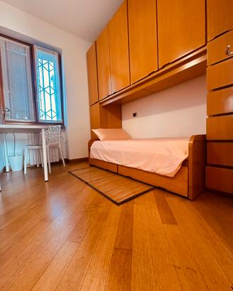 Singola con bagno a BOLLATE