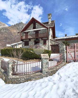 VILLA SINGOLA A USSEGLIO