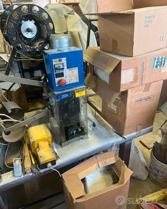 Pressa/Crimpatrice industriale e miniapplicatore