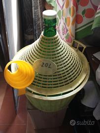 damigiana 20 litri + imbuto in silicone