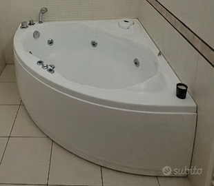 Vasca idromassaggio angolare 130x130