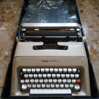 Macchina da scrivere Olivetti LETTERA 35