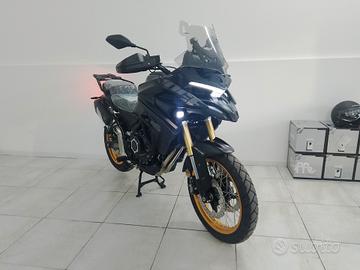 VOGE VALICO 525 DSX BLACK KNIGHT