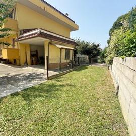 Porzione di bifamiliare ristrutturata, N/346