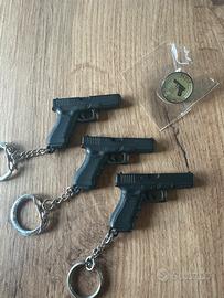 Spilla e portachiavi Glock 17 in miniatura