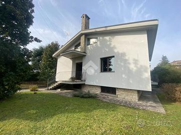 VILLA SINGOLA A VILLA D'ALMÈ