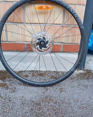Ruota posteriore Moustache al:26 700C 10V con disc