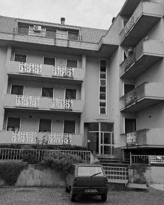 Immobile in asta di 125 m² con 3 locali e box auto