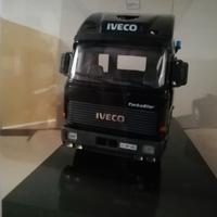 Modellino fiat iveco turbostar oldcars carabinieri