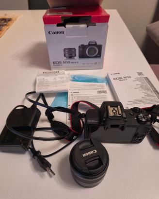 Canon EOS M50 Mark II + obiettivo EF-M15-45mm