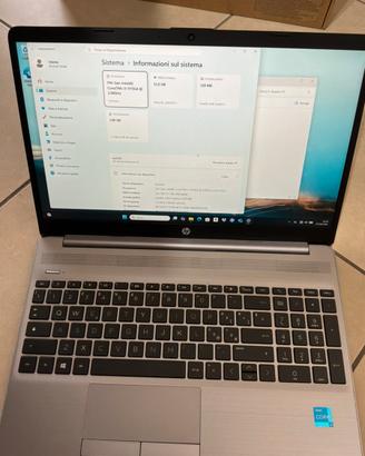 HP 250 G8 15,6”