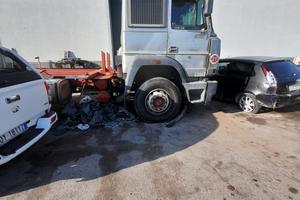 Autocarro Iveco Turbo Star 190/48
