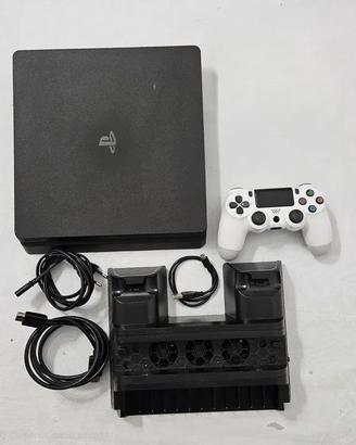 PS4 Slim 500 Gb + bundle giochi