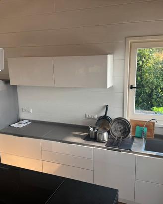 Cucina quasi completa con elettrodomestici