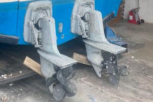 COPPIA MOTORI VOLVO PENTA 175HP CON PIEDI