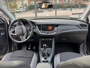 Opel Grandland x turbo diesel 