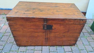 baule in legno di abete