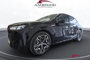 BMW iX xDrive40 Pacchetto Sportivo Edition Signa