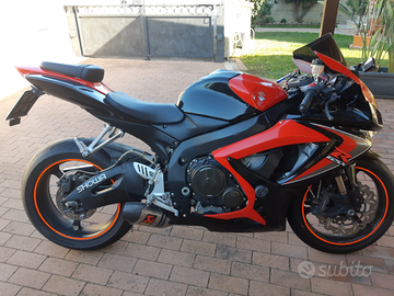 Suzuki gsx r750