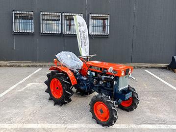 TRATTORE - KUBOTA B 7000 - TAGLIANDATO