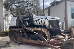 Trattore cingolato LAMBORGHINI modello TRIUMPH 100