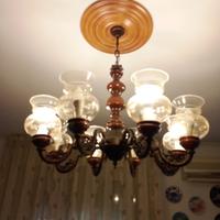 lampadario a 8 bracci 