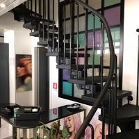scala nuova usata pochissimo