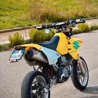 MOTO SUZUKY VALENTI DRZ