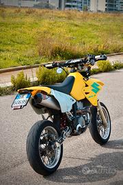 MOTO SUZUKY VALENTI DRZ