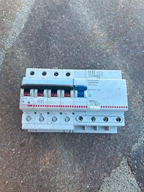 Interruttore magnetotermico salvavita 0,3 a
