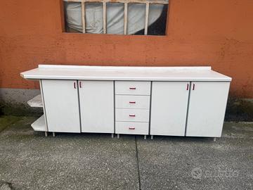 Credenza