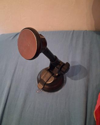 Supporto magnetico telefono per auto