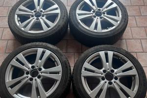 Cerchi in Lega e gomme Mercedes 17”