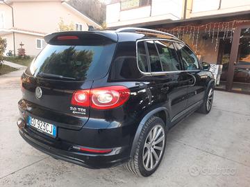 Tiguan 2.0 TDI  4 motion R-LINE