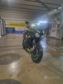Speed triple 1050 rs