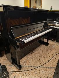 Pianoforte Yamaha U300SX silent Yamaha con traspor