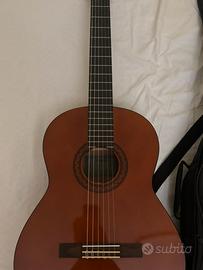 Chitarra acustica yamaha c40 con accordatore