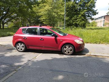 Kia Ceed 1.4 GPL 5 Porte Euro 4 Clima 244mila km