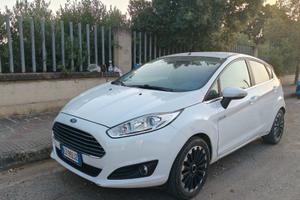 Ford Fiesta 2015 1.5 TDCi 75 CV Neopatentati 