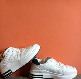 scarpe laura Biagiotti 