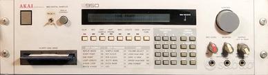 AKAI S950 con scheda audio 16 bit