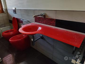 Sanitari bagno rossi (wc, bidet, lavabo)