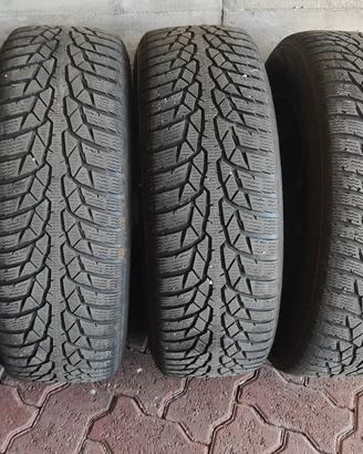 Gomme da neve con cerchio