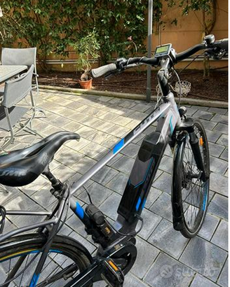 Bici pedalata assistita Atala Cute