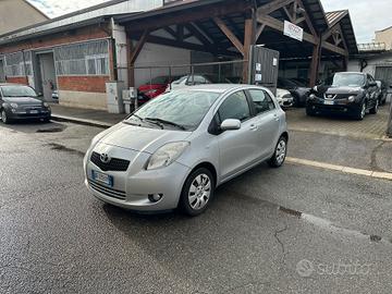 Toyota Yaris 1.3 5 porte Navi