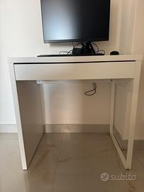 LENOVO AIO + SCRIVANIA CON CASSETTIERA